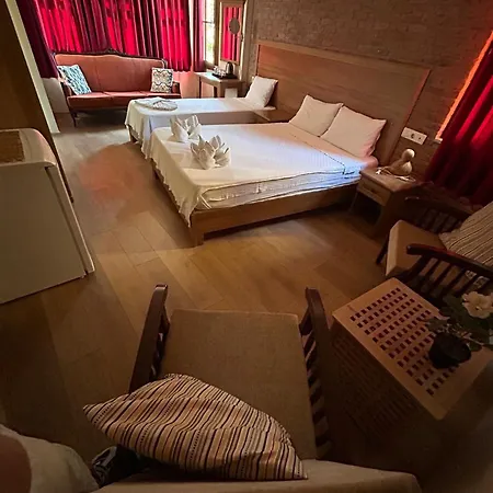 ベッド・アンド・ブレックファスト Casa Callinos 3*