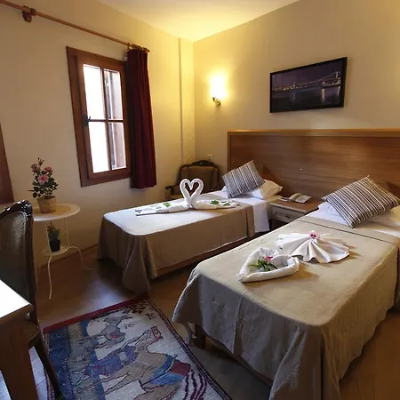 Casa Callinos 住宿加早餐酒店 3*