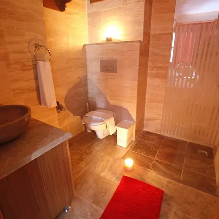 Casa Callinos 3*
