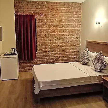 לינה וארוחת בוקר Casa Callinos סלצ'וק
